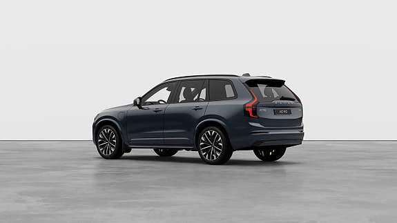 Volvo XC90 22 of 30