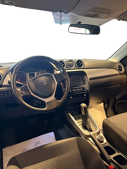 Suzuki Vitara 7 of 10