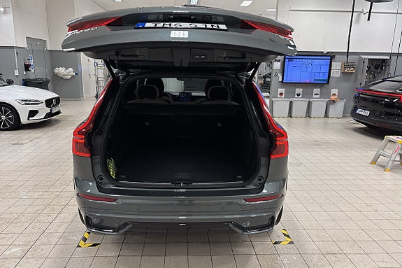 Volvo XC60 13 of 24