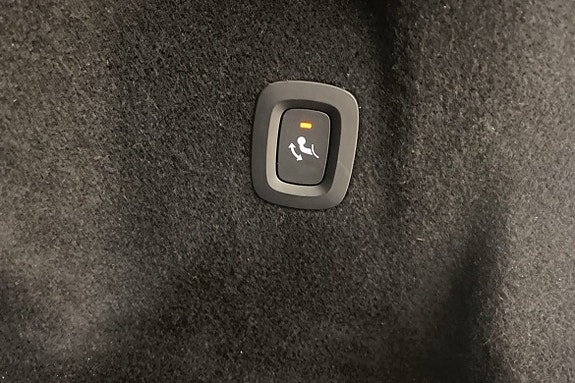 Volvo XC60 17 of 19