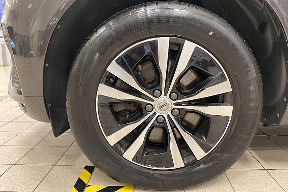 Volvo XC60 12 of 19