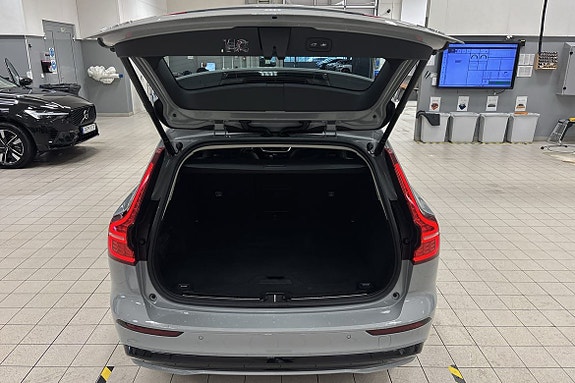 Volvo V60 14 of 22