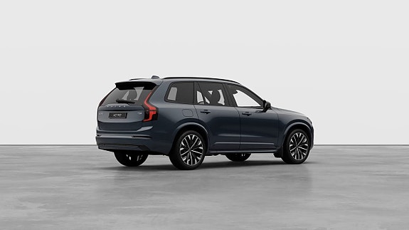 Volvo XC90 23 of 30