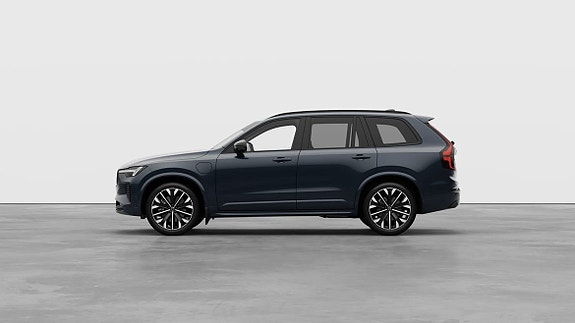 Volvo XC90 18 of 30