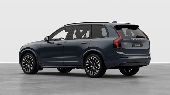 Volvo XC90 28 of 30
