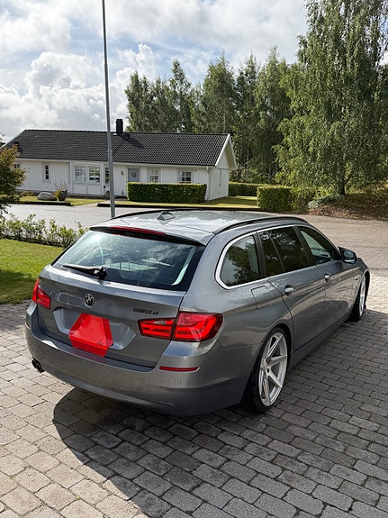 BMW 520d 3 of 7