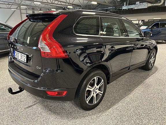 Volvo XC60 4 of 22