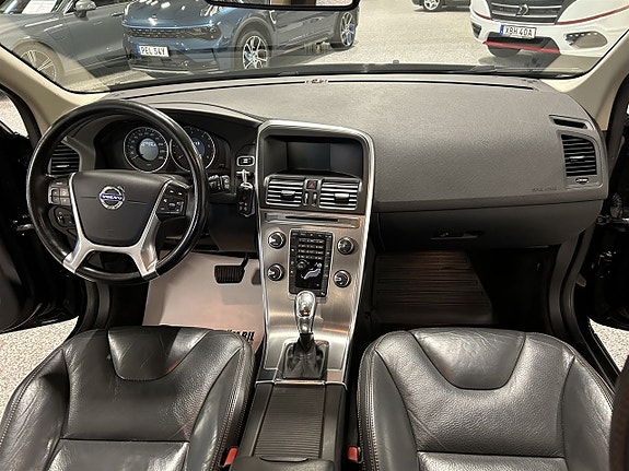 Volvo XC60 19 of 22