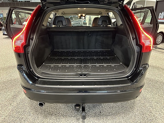 Volvo XC60 16 of 22