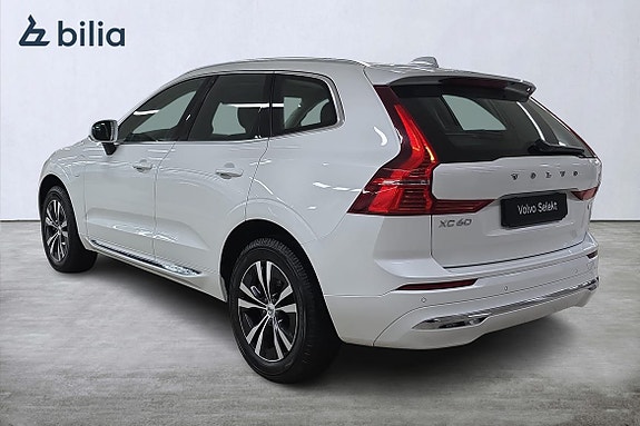 Volvo XC60 2 of 24