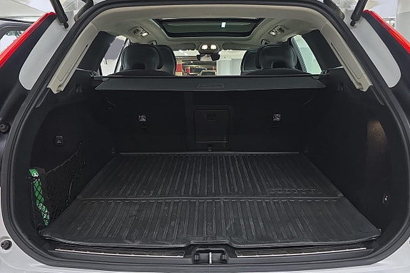 Volvo XC60 12 of 24