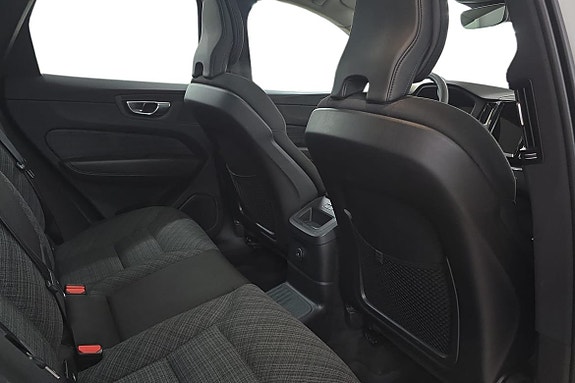 Volvo XC60 9 of 24