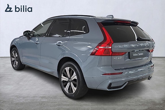 Volvo XC60 2 of 25