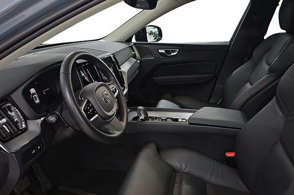 Volvo XC60 14 of 25