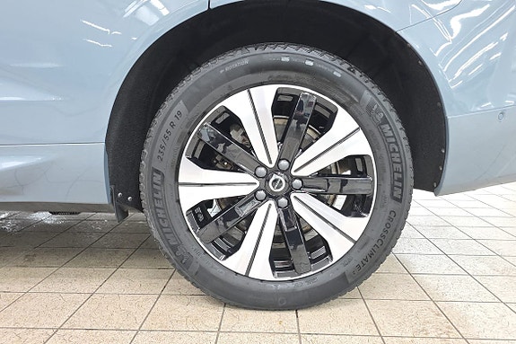 Volvo XC60 17 of 25