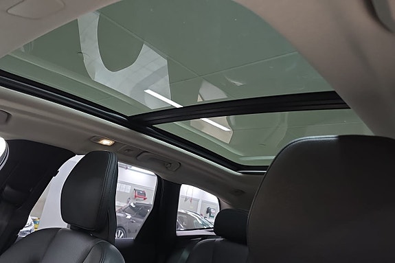 Volvo XC60 23 of 25