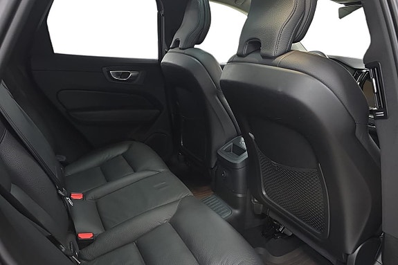Volvo XC60 9 of 25