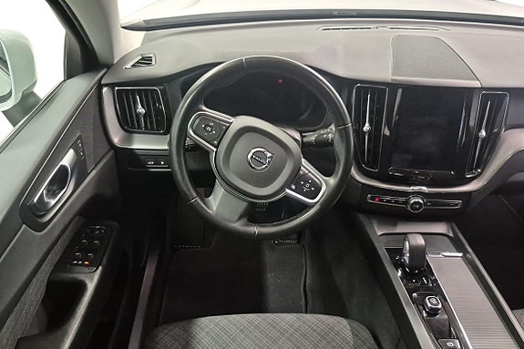 Volvo XC60 11 of 23