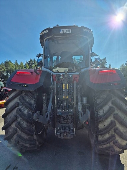 Massey Ferguson 8s 225 3 of 7