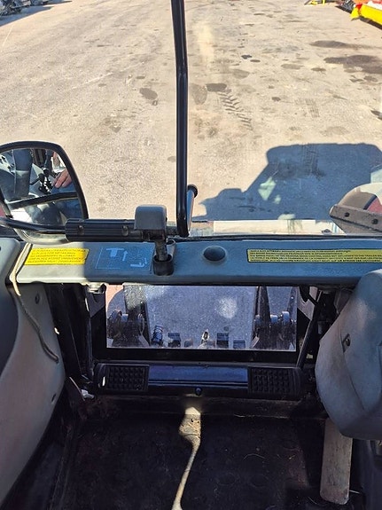 Valtra M 120 8 of 10