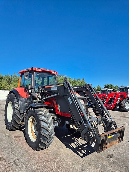 Valtra M 120 2 of 10