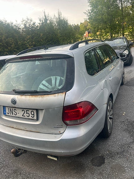 Volkswagen Golf VI 4 of 7