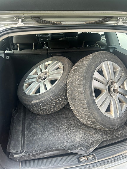 Volkswagen Golf VI 7 of 7