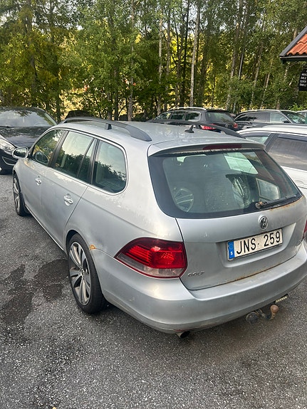 Volkswagen Golf VI 3 of 7