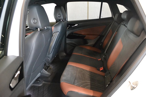 Volkswagen ID.4 10 of 14