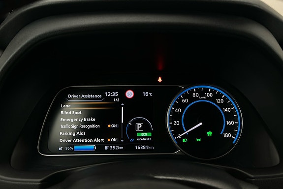 Nissan Leaf 18 of 22