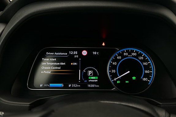 Nissan Leaf 19 of 22