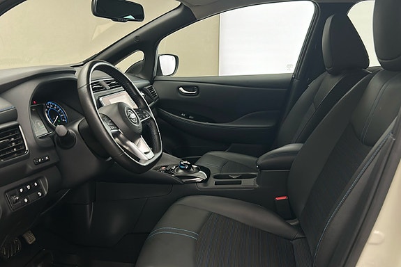 Nissan Leaf 10 of 22
