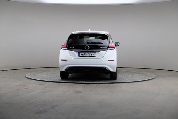 Nissan Leaf 5 of 22
