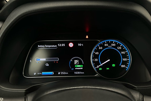 Nissan Leaf 7 of 22