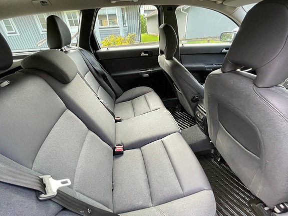 Volvo V50 6 of 7