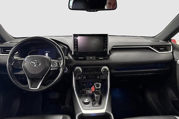 Toyota RAV4 10 of 12