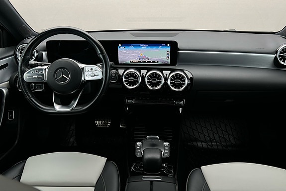 Mercedes-Benz A250 e 6 of 22