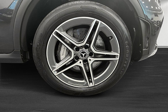 Mercedes-Benz GLC300 de 11 of 29