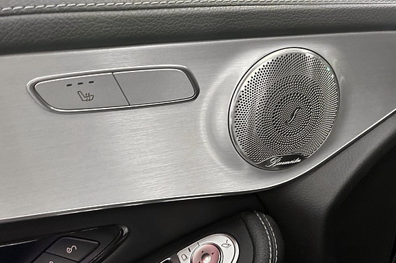 Mercedes-Benz GLC300 de 13 of 29