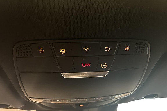 Mercedes-Benz GLC300 de 25 of 29