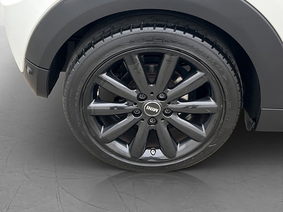 MINI Cooper 27 of 28