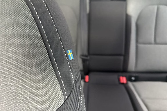 Volvo XC40 13 of 17