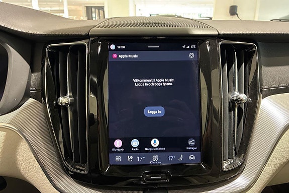 Volvo XC60 22 of 30