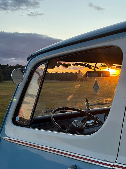 Chevrolet G10 2 of 7