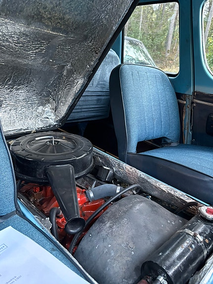 Chevrolet G10 4 of 7