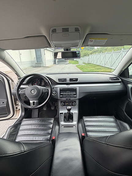 Volkswagen Passat 6 of 6