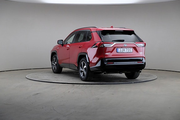 Toyota RAV4 Plug-in Hybrid 2 of 25
