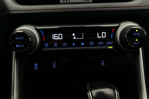 Toyota RAV4 Plug-in Hybrid 17 of 25