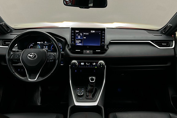 Toyota RAV4 Plug-in Hybrid 6 of 25