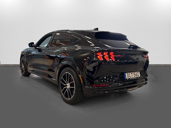 Ford Mustang Mach-E 6 of 26
